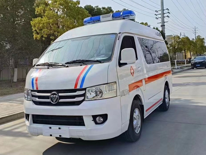 FOTON G7 معدات الإسعاف Ven Tilator سيارة إسعاف طبية جديدة